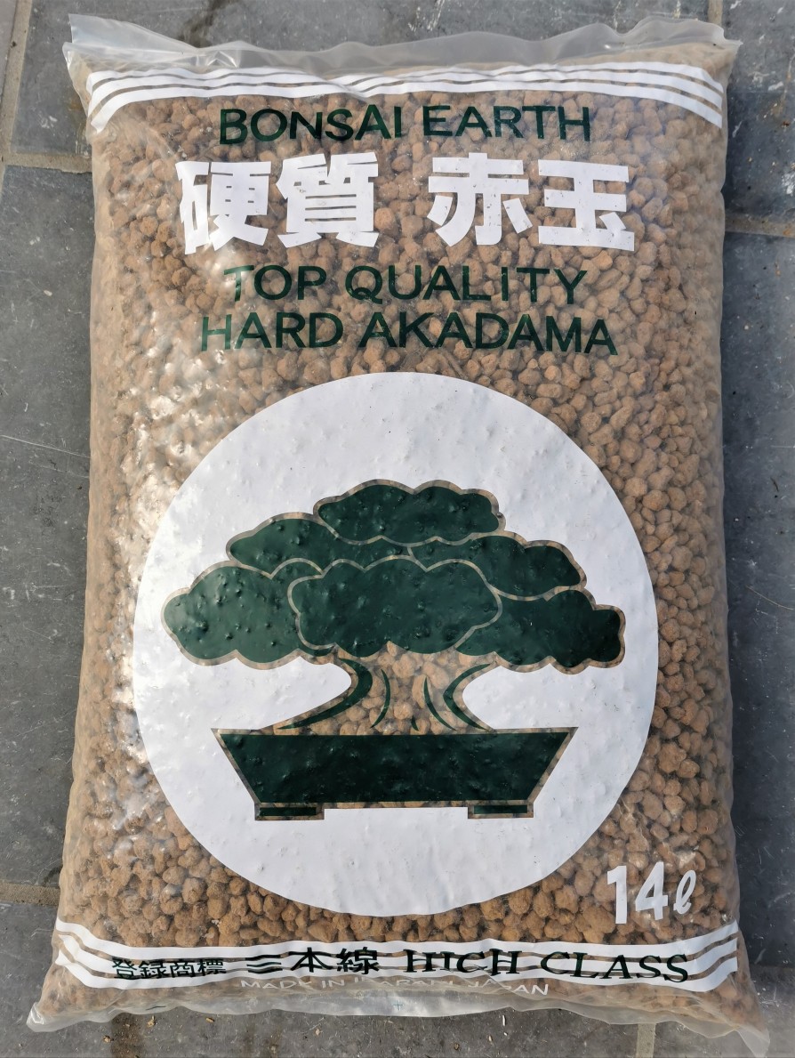 Akadama pour bonsai en sac de 2 litres - Extra quality Ibaraki. Substrat  pour bonsai.
